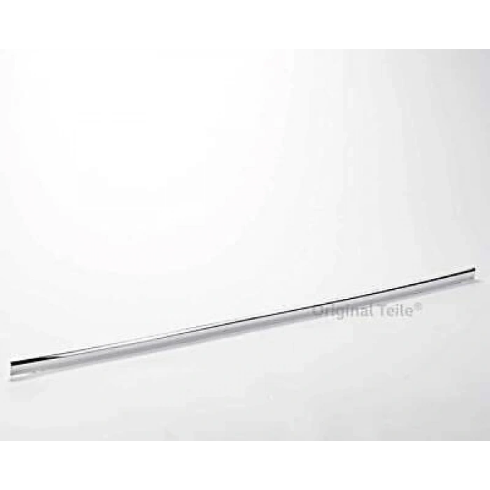 Vw Passat 2013- Kapı Bandı Ön Sağ Krom (Oem No:3G0853332A)