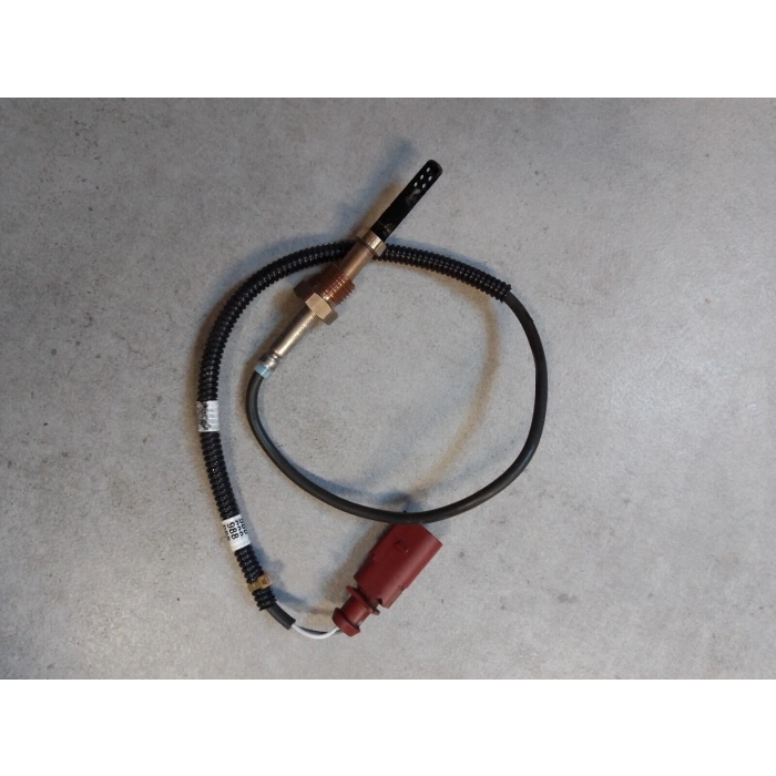 Vw T5 Axd-Axe 2,5 Tdı 2004-2010 Egzoz Sıcaklık Sensörü 7.08369.31.0 (Oem No:070906088Ad)