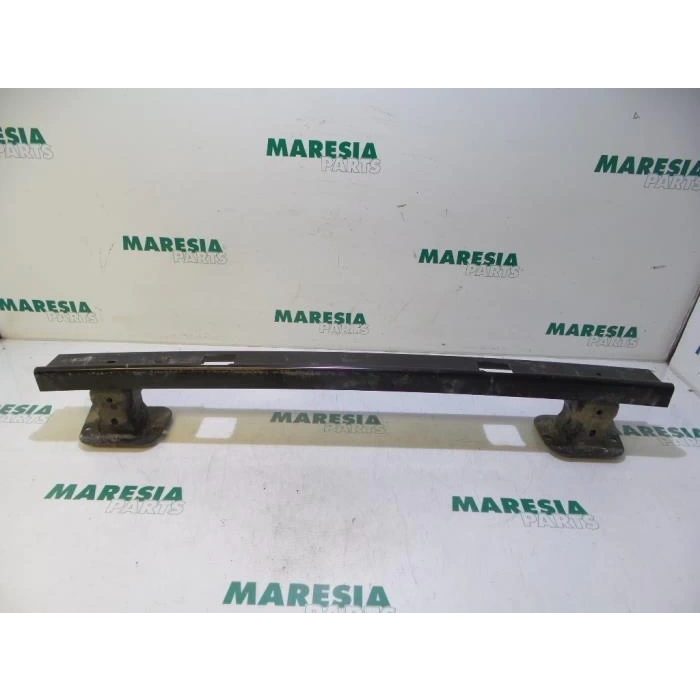 Psa Boxer Iıı B.M 2006- Tampon Demiri Arka  (Oem No:7414Xk)