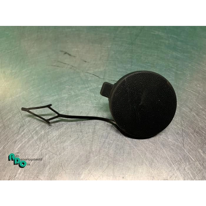 Vw Caddy 2020- Çeki Demirr Kapağı Ön  (Oem No:2K7807241)