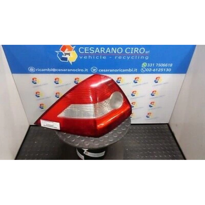 Renault Megan Iı 2006-2010 Stop Lambası Sol Duysuz (Oem No:8200417345)