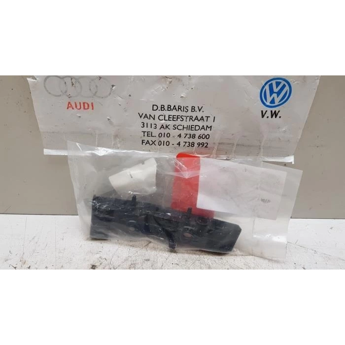 Renault Yenı Express 2022- Tampon Braketi Ön Sol  (Oem No:622231730R)