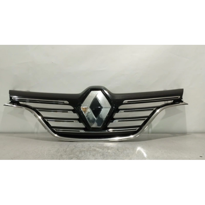 Renault Megane Iv 2015- Ön Panjur 7 Krom Çıtalı (Oem No:622568380R)