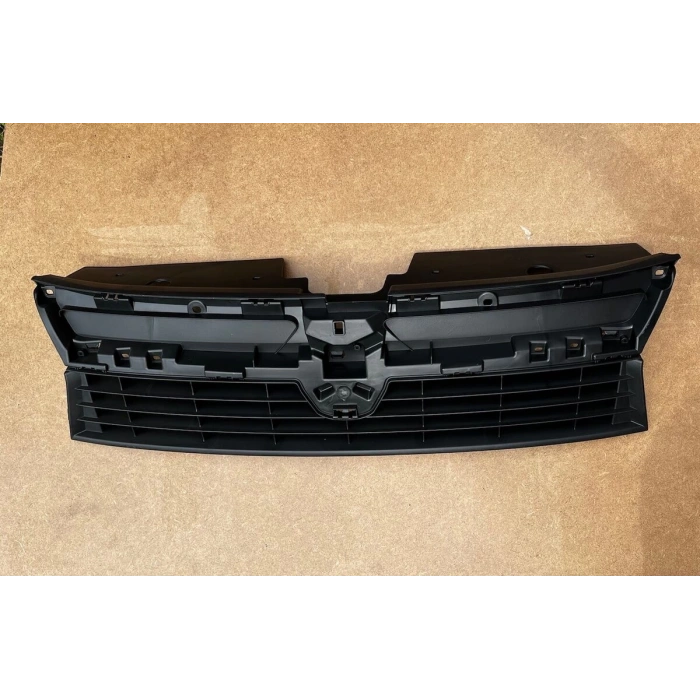 Renault Duster 2010- Ön Panjur  (Oem No:623100260R)