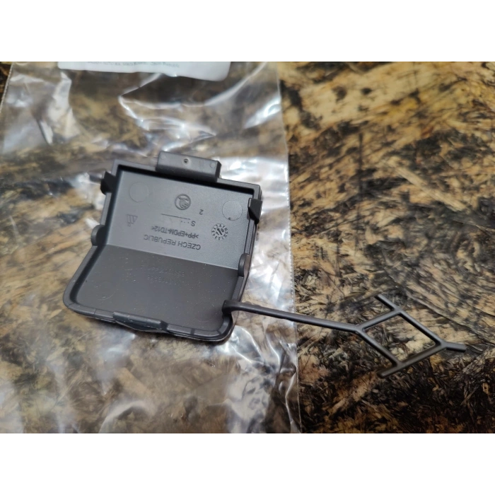 Vw Scala-Kamiq 2020- Çeki Demirr Kapağı Arka  (Oem No:658807441A)