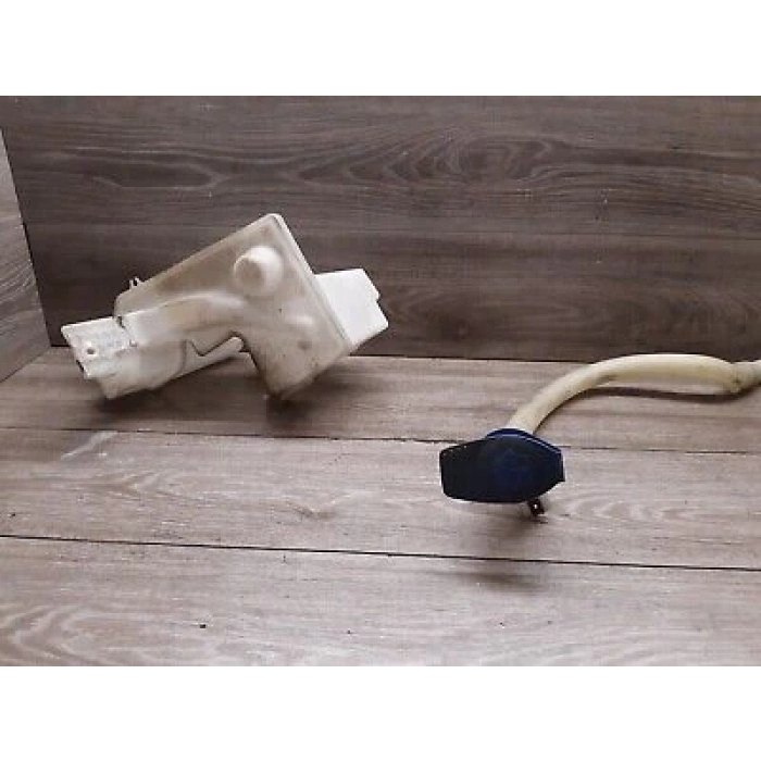 Vw T5 2004- Cam Silecek Su Deposu 4,7 Lıtre (Oem No:7H0955453L)