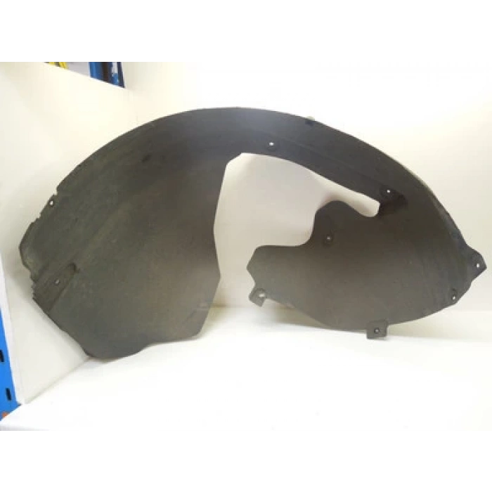 Vw A3 2005-2013 Çamurluk Davlumbazı Ön Sağ Önün Arkası (Oem No:8P0821172C)