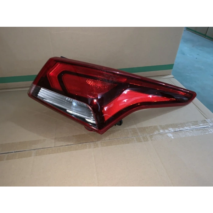 Kore Accent Blue Benzin-Dizel 2017-2019 Stop Lambası Dış Sol Ampul Tıpı (Oem No:92401H6000)