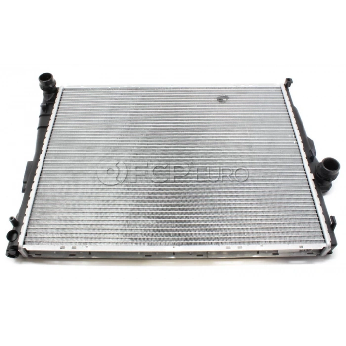 Bmw 3 Serisi-Z4 E85  1999-2005 Su Radyatörü  (Oem No:17119071518)