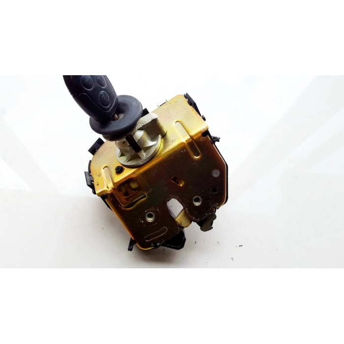 Ford Focus 1998- Bagaj Kilidi Arka  (Oem No:Ys4Aa43102Fe)