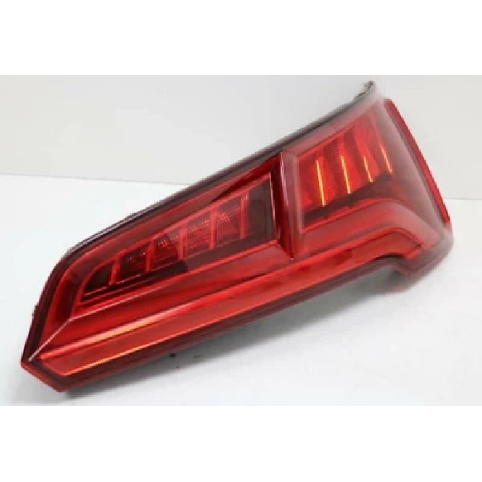 Vw Q5 2016- Stop Lambası Sağ  (Oem No:80A945094)