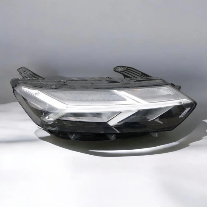 Renault Sandero Iıı 2021- Far Sağ Ledlı (Oem No:260101940R)