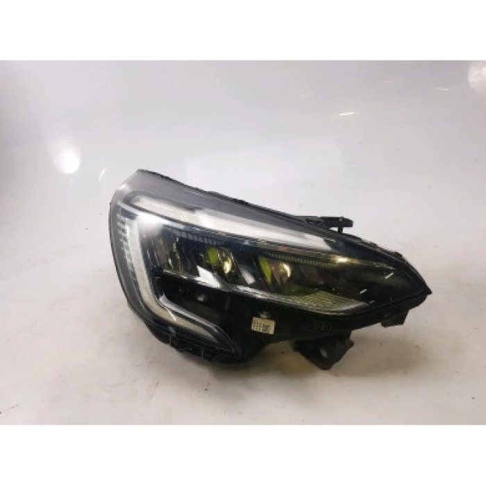 Renault Clio V 2019- Far Sağ Ledlı (Oem No:260107933R)