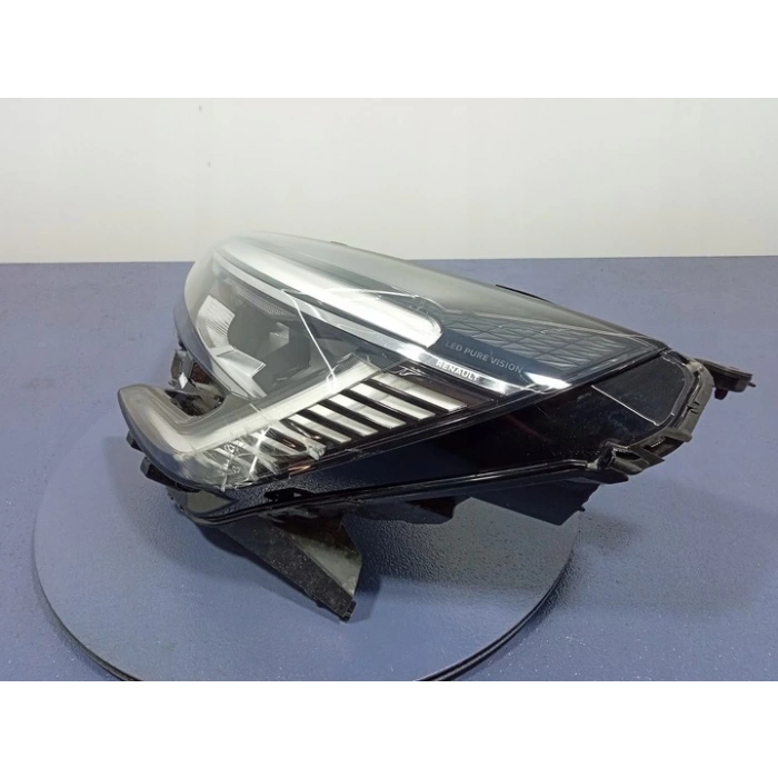 Renault Clio V 2019- Far Sol Ledlı (Oem No:260600901R)