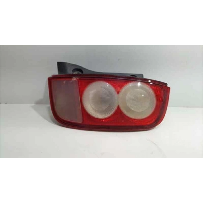Stop Lambası Micra 2002-2007 Sağ (Oem No:26550Ax720)
