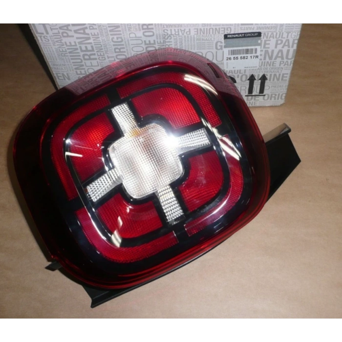 Renault Duster 2018- Stop Lambası Sol  (Oem No:265558217R)