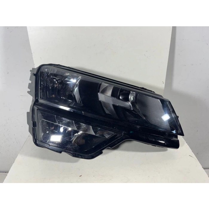 Vw Karoq 2017- Far Sağ  (Oem No:57B941016A)