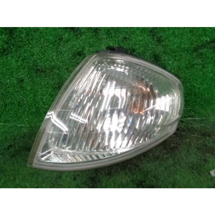 Japon Famılıa/Practıca Benzin/Dizel 1999-2002 Sinyal Lambası Sol H4/W5W (Duy+Ampul) (Oem No:B25D51070B)