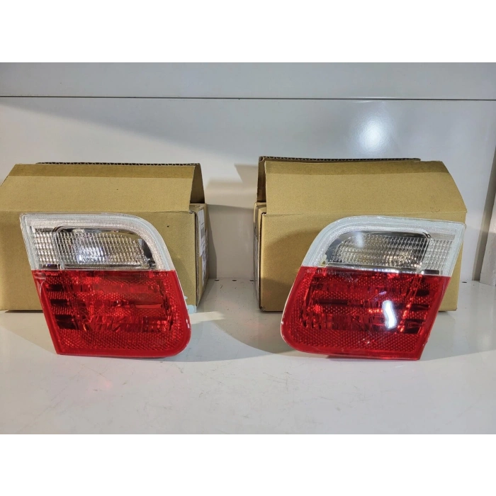 Bmw 3 Serisi/2 1999-2003 Stop Lambası Dış Sol Beyaz (Oem No:63218364727)