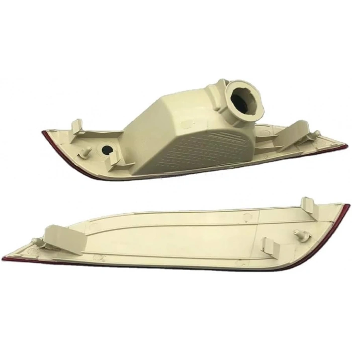 Ford Focus 2015- Tampon Reflektörü Arka Sağ  (Oem No:F1Eb13B414Ab)