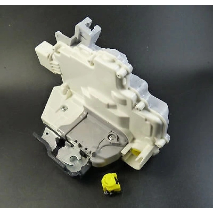 Vw  A4 A6 2004- Kapı Kilidi Ön Sol  (Oem No:4F1837015)