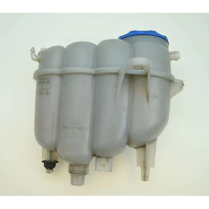 Vw  A4 A5  2015- Radyatör Yedek Su Deposu  (Oem No:8W0121405E)