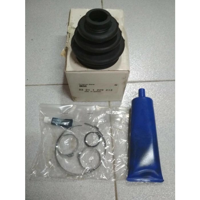 Bmw X5 X5  2000-2006 Aks Körüğü Arka Dış  (Oem No:33211229213)