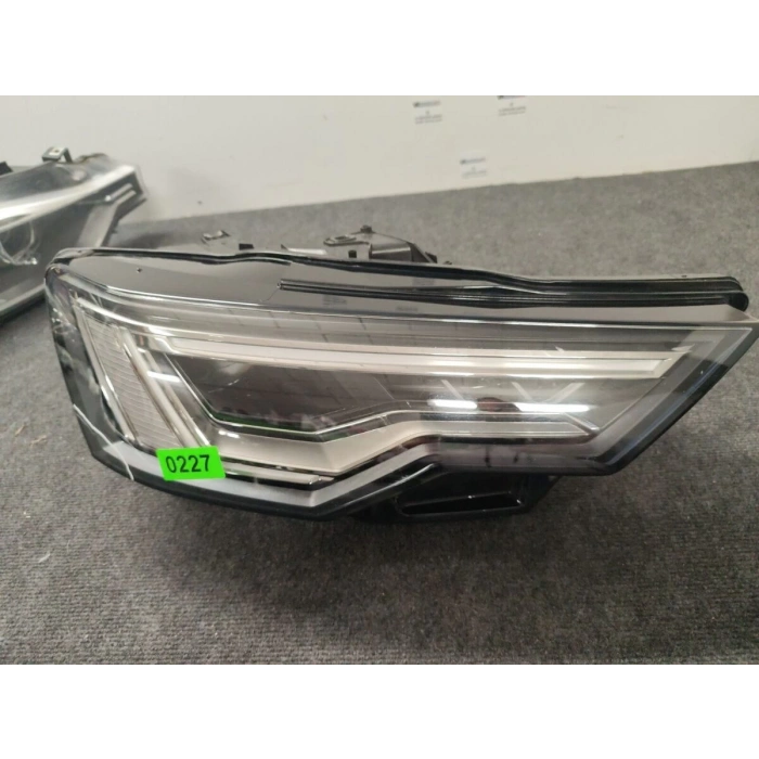 Vw A6 2018- Far Sağ  (Oem No:4K0941040)