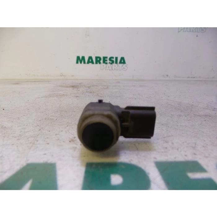 Renault Clio Iv/Captur/Megane Iıı/Sandoro  2012- Park Sensörü  (Oem No:253495996R)