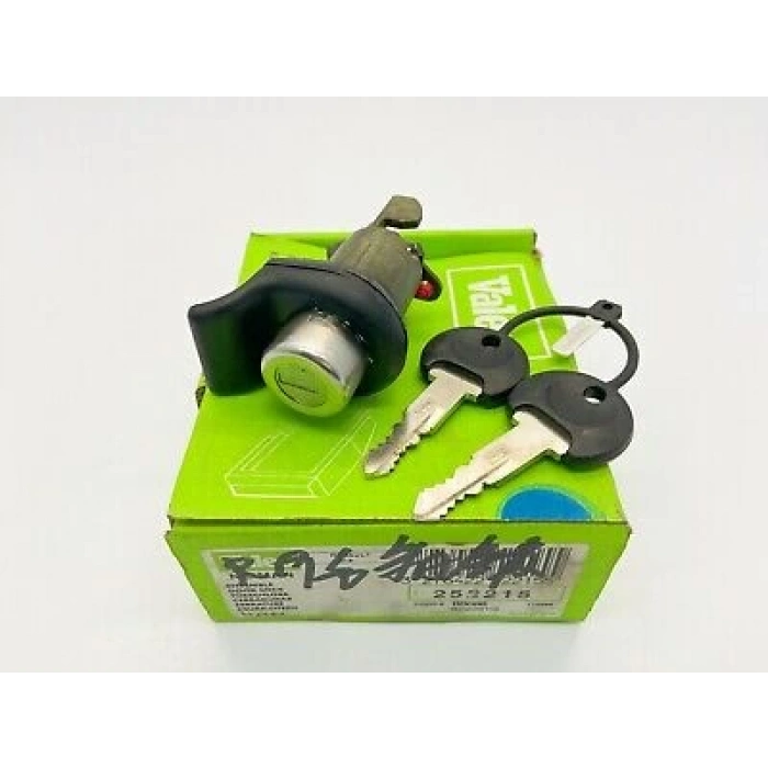 Bagaj Kilidi Anahtarlı R19 Renault (Oem No:7701038357)