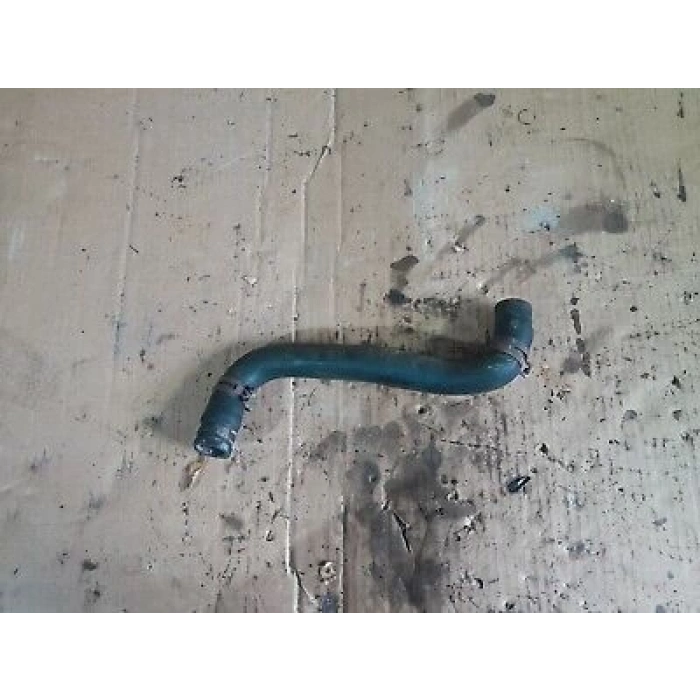 Vw Golf4-Bora- A3 Toledo-Octavia Akl-Aeh 1,6 1997-2004 Radyatör Su Hortumu  (Oem No:026121053)