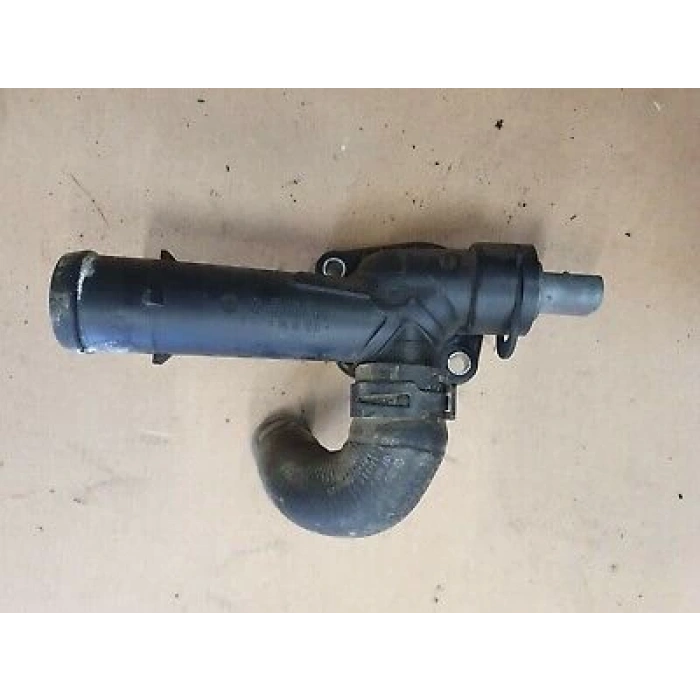 Vw Crafter-Amarok Cktb-Ckub-Cdca-Cnfb 2,0 Tdı 2012- Radyatör Su Hortumu  (Oem No:03L121063H)