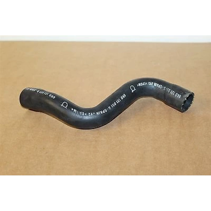 Vw Caddy-Polo Classic Aft-1Y 1,6-1,9 D 1996-2002 Radyatör Hortumu Alt  (Oem No:6K0121051B)