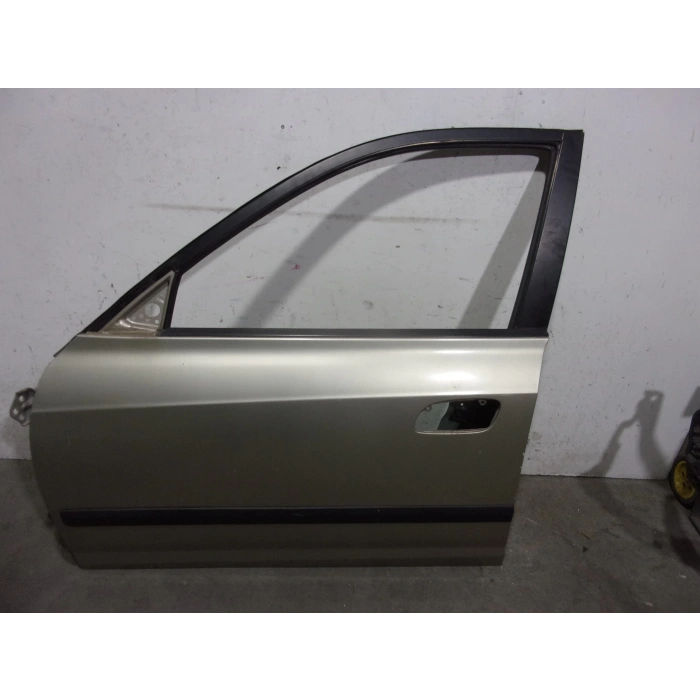 Kapı Elantra 2004-2007 Ön Sağ   (Oem No:760042D042)