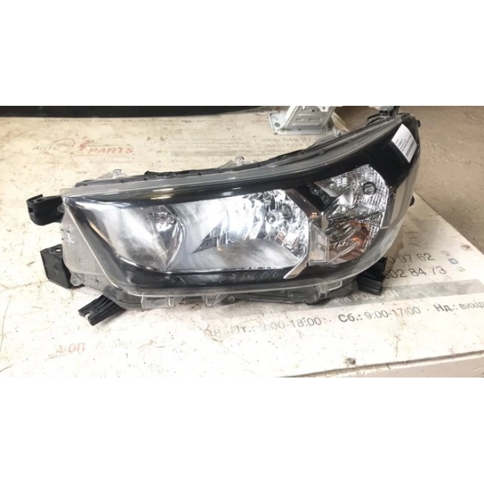 Far Sol Hilux 2015-22 (Oem No:811500Kj71)