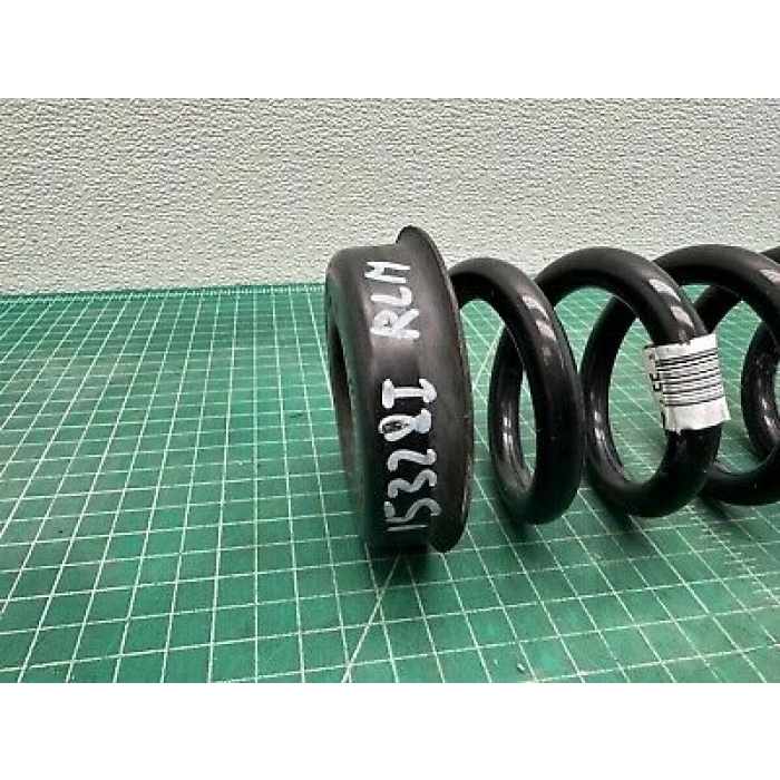 Bmw 3 Serisi-F31  2010-2017 Helezon Yayı Arka  (Oem No:33536851725)