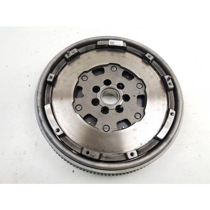 Renault Megan Iv/Clio V/Captur 1.5 Dcı 2018- Volan  (Oem No:123004762R)