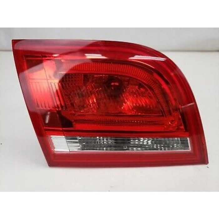 Vw A3 2004-2010 Stop Lambası İç Sol 4 Kapı (Oem No:8P4945093)