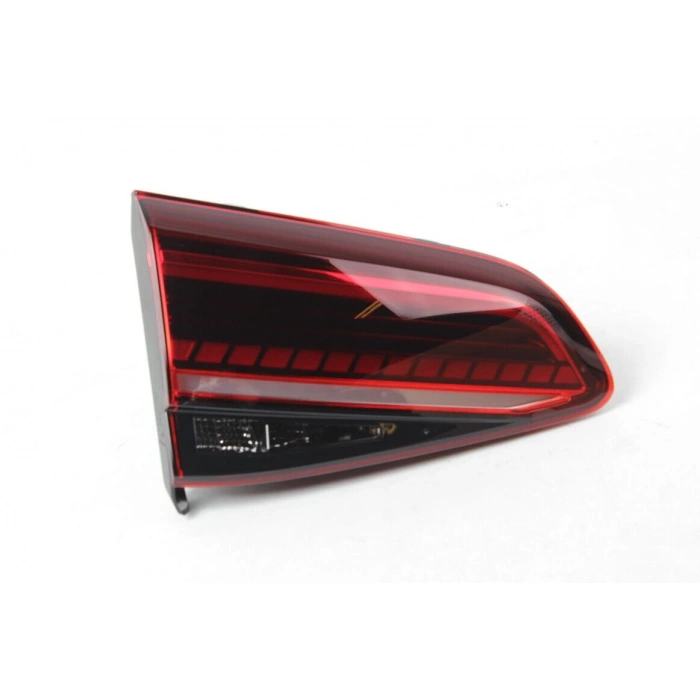 Vw Golf7 2017- Stop Lambası İç Sol Ledlı-Kayan Sinyal-Dınamık (Oem No:5G0945307P)