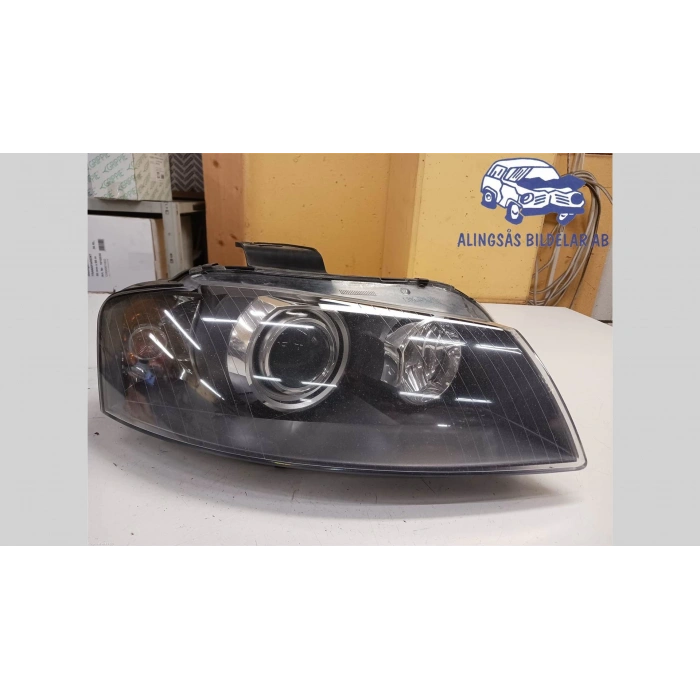 Vw A3 2004- Far Sağ  (Oem No:8P0941030R)