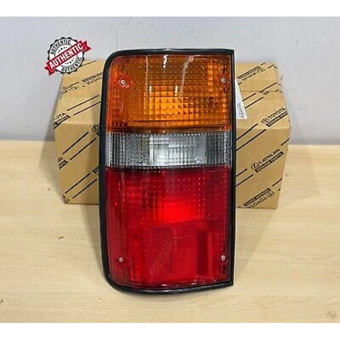 Stop Lambası Camı Hilux Ln85/Ln106 89-1997 Sol (Oem No:8156089163)