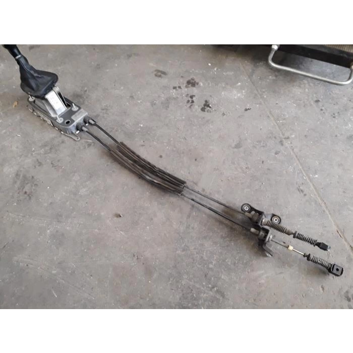 Tel Vites Golf5 / Golf6 / Jetta / Scirocco / A3 / Leon 2009-2012 Caxa-Cbzb 1.4 Tsi Sağ (Oem No:1Q0711265B)