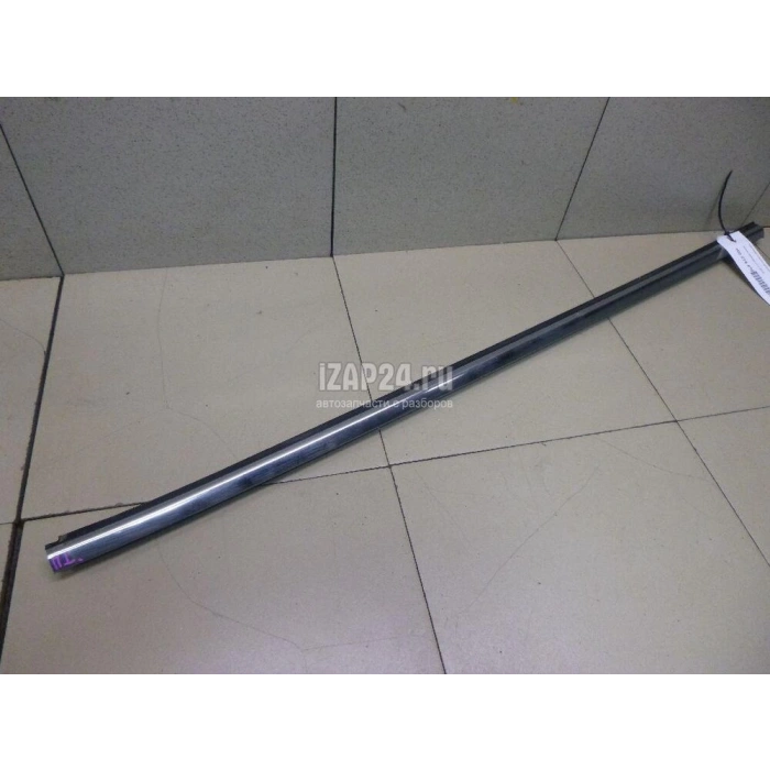 Cam Sıyırıcı Qashqai 2017-2021 Ön Sol (Oem No:80821Hv00A)