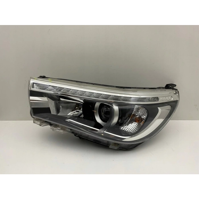 Far Hilux 2020 Sonrası Ledli Siyah Sol (Oem No:81150Yp080)