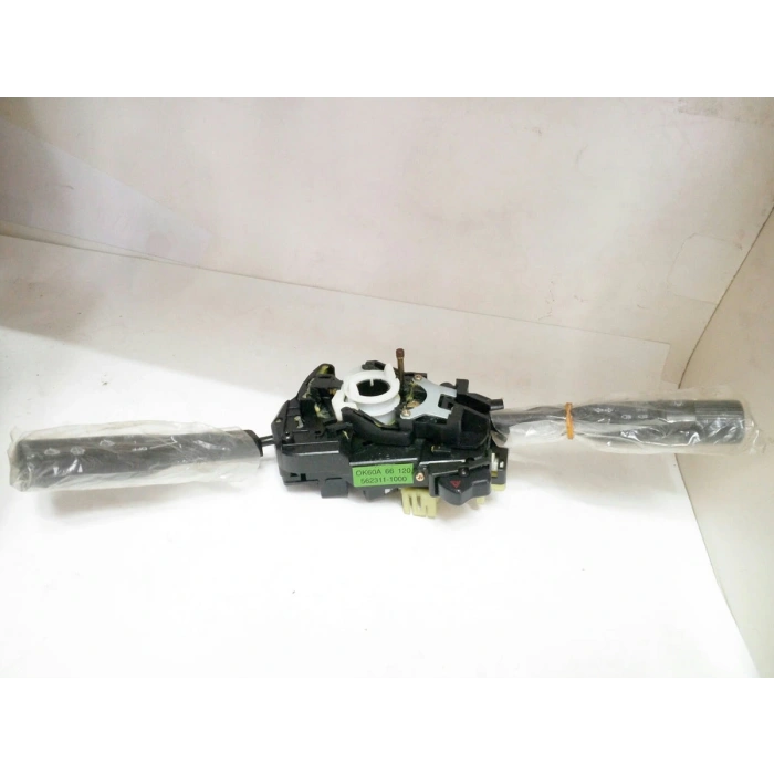 Kol Far-Sinyal Kumanda Bongo  1997-04 (Oem No:0K60A66120A)