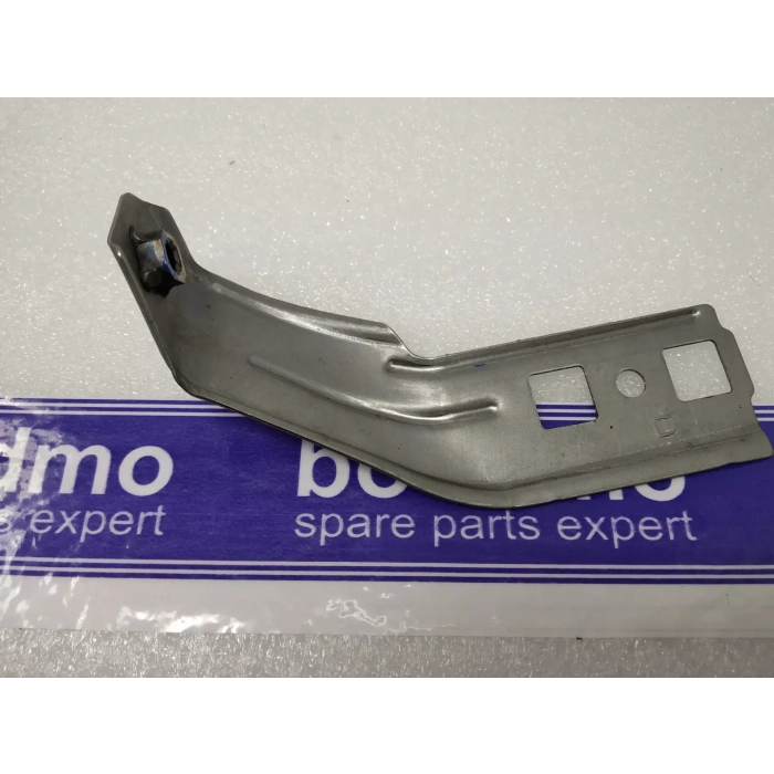 Braket Çamurluk İ20 2009- Ön Sağ   (Oem No:663271J000)