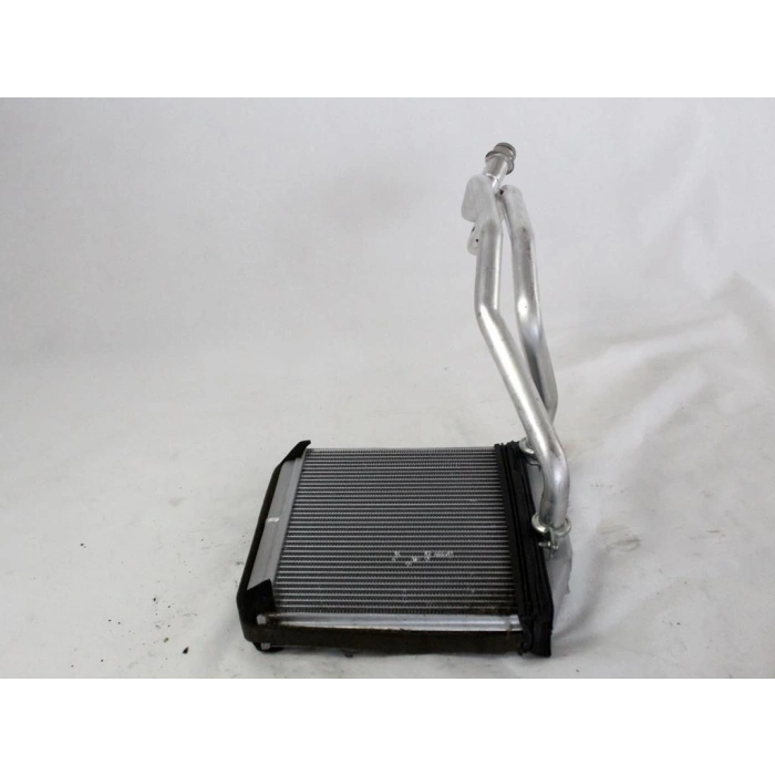 Opel Corsa D Corsa E Adam  2007- Kalorifer Radyatörü  (Oem No:39033120)