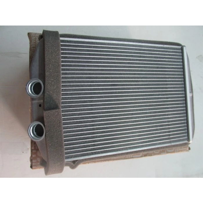 Renault Master Iıı Kango Iıı   2008  Kalorifer Radyatörü  (Oem No:7701209819)