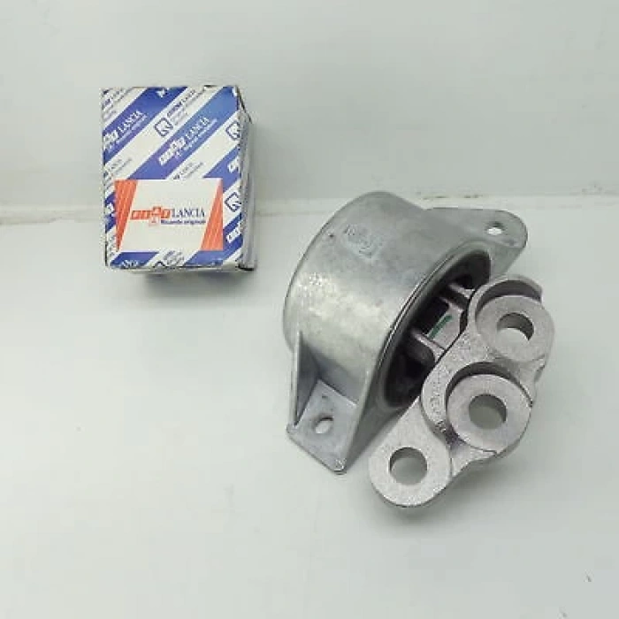 Fiat G.Punto 500L 1,3 Mjet -1,4 T-Jet 2006- Motor Takozu Sağ  (Oem No:55703651)