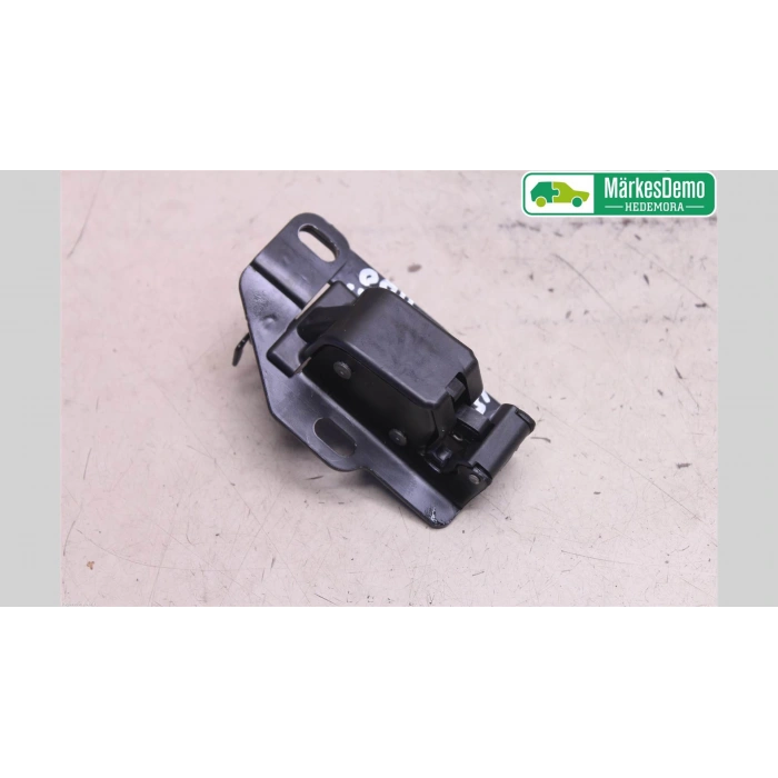 Fiat   1997-2000 Kilit  (Oem No:9832125680)